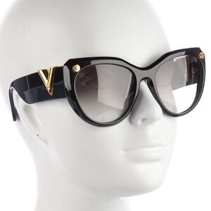 Louis Vuitton My Fair Lady black sunglasses